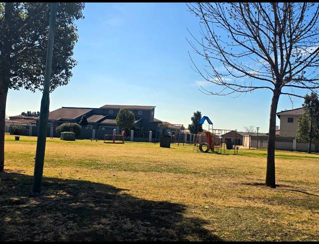 677M² VACANT LAND FOR SALE IN RISIVILLE